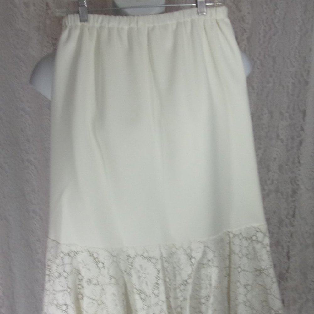Skirt Maxi Off White Bottom Ruffle NWOT